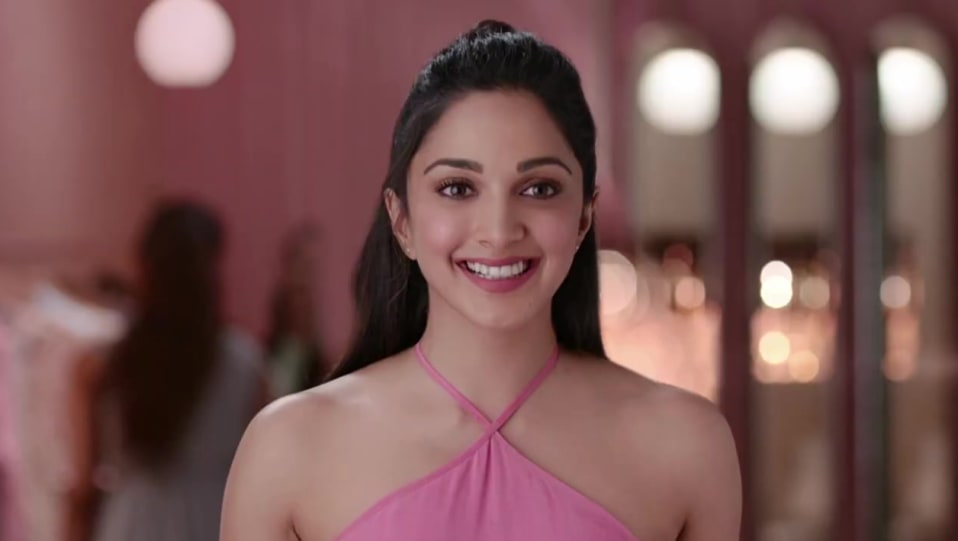 Celebrity Makeup Of Kiara Advani From Commercial Ponds 2020 Charmboard @pondsph now has white beauty detox for oily skin. gown