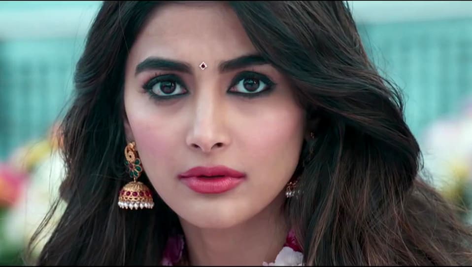 Pooja Hegde Celebrity Style In Soundarya Lahari Saakshyam 2019 From Soundarya Lahari Charmboard Here is the first single from saakshyam. saree