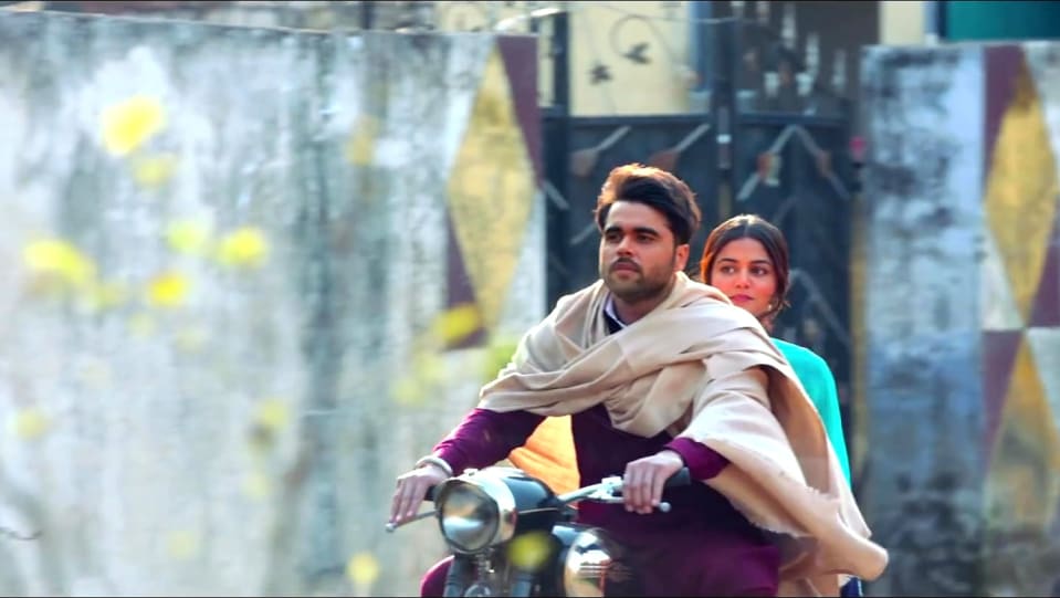 Ninja Celebrity Style In Official Trailer Doorbeen 2019 From Official Trailer Charmboard Manyavar kurta pajama collection is so popular but it is bit expensive but we have the similar collection for men at budget range also. charmboard