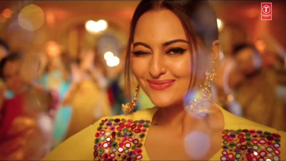 Celebrity Hairstyle Of Sonakshi Sinha From Koka Khandaani Shafakhana 2019 Charmboard She marked her debut in the hindi film industry with 2010's dabangg opposite salman khan. celebrity hairstyle of sonakshi sinha