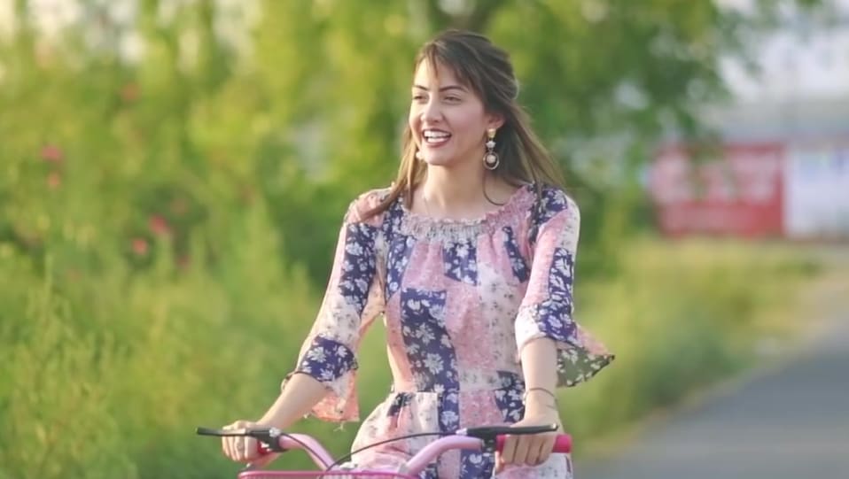 Reet Narula Celebrity Style In Dil Mera Single 2020 From Dil Mera Charmboard Download tiktok video of sam narula | no watermark | free download. gown