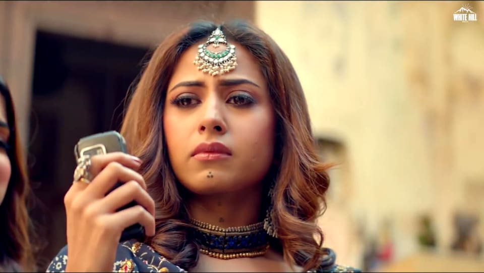 Sargun Mehta Jewellery Accessories From Laare Single 2019 Celebrity Jewellery Charmboard Jaani's titliyan lyrics meaning hardy sandhu. lehengacholi