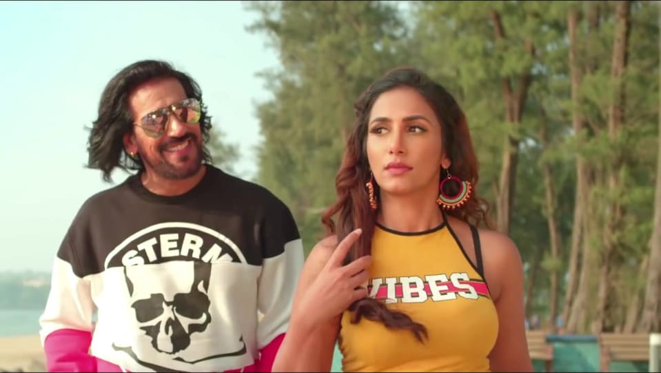 Sneha Namanandi Celebrity Style In Akhiyaan Vich Single 2019 From Akhiyaan Vich Charmboard Divyaalakshmi has actually replaced sneha namandi on the show, who had to quit due to date issues and apparently wanted to take up other projects. charmboard