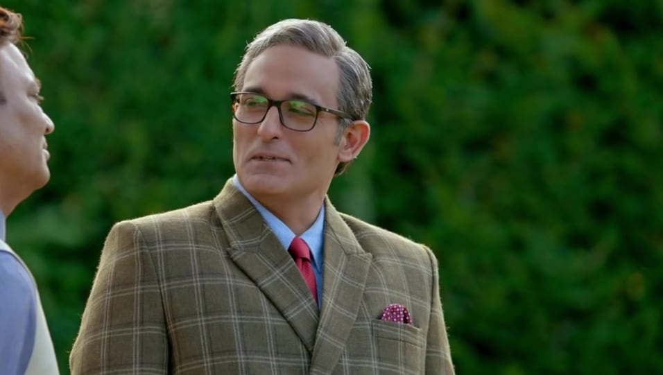 Celebrity Hairstyle of Akshaye Khanna from Official Trailer, The Accidental  Prime Minister, 2018 | Charmboard