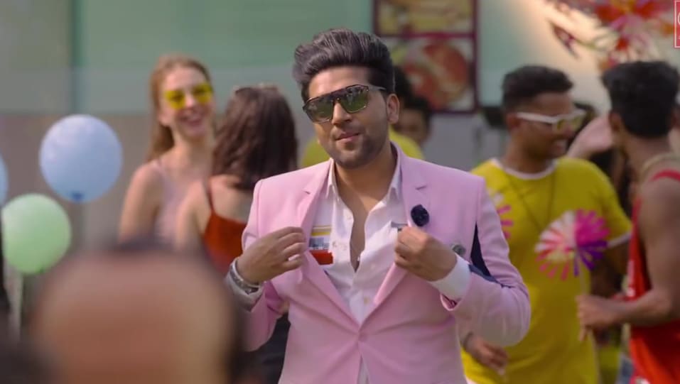 Guru Randhawa in White Formalshirts