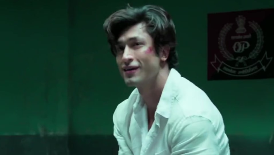 Vidyut Jamwal Celebrity Style In Official Trailer Junglee 2019 From Official Trailer Charmboard Top grosser among other franchise films. casualshirts