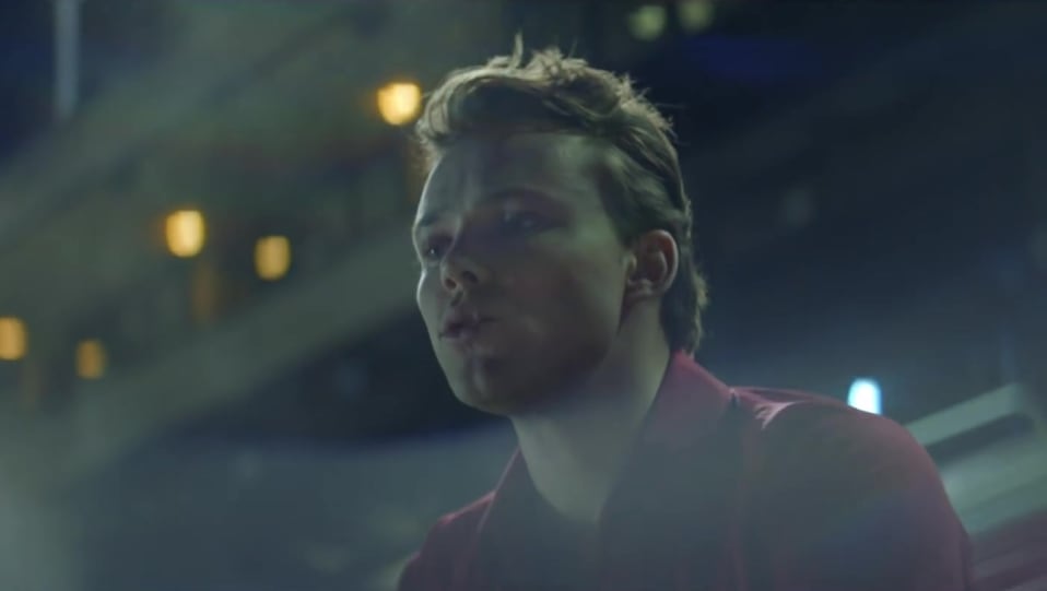 Ashton Irwin Celebrity Style In Lie To Me Youngblood 2019 From Lie To Me Charmboard