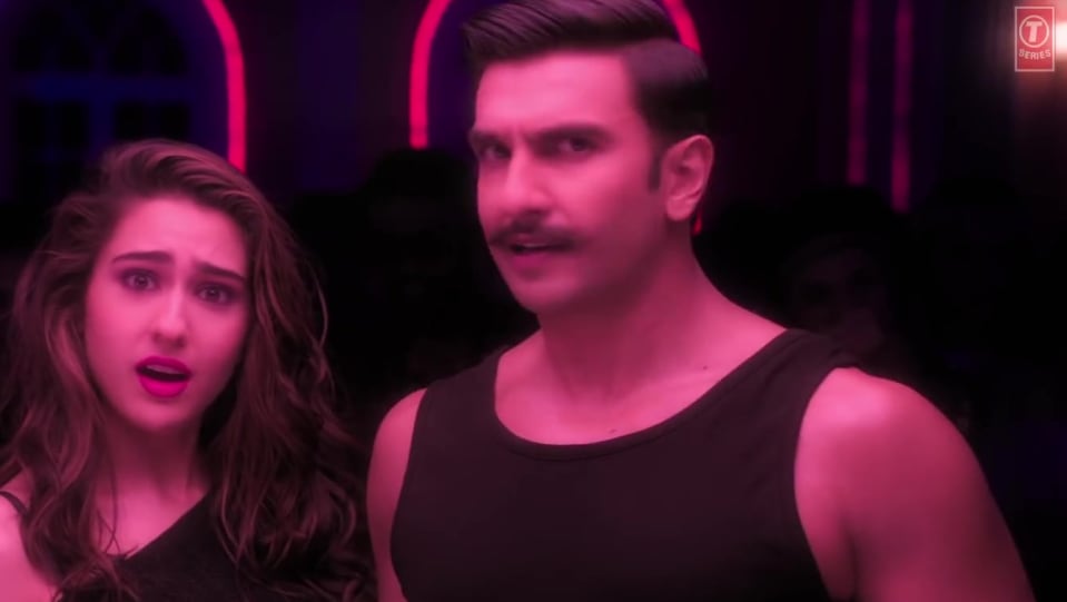 Celebrity Hairstyle Of Ranveer Singh From Aankh Marey Simmba 2018 Charmboard 475 likes · 7 talking about this. tees