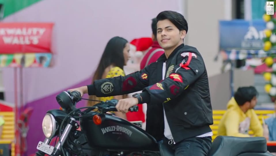 Celebrity Hairstyle Of Siddharth Nigam From Ringtone Single 2020 Charmboard Biography of siddharth nigam real name siddharth nigam nickname sidd profession actor and gymnast famous role ashoka (chakravartin ashoka siddharth nigam on instagram: jacket