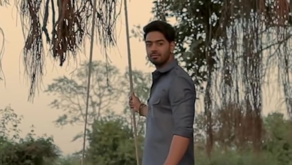 Celebrity Hairstyle Of Karan Sehmbi From Aameen Single 2020 Charmboard Of all the hairstyles for young men to adapt, the eboy might be to produce the eboy hairstyle, grow your hair out further than an undercut or buzzcut. pathanisuit