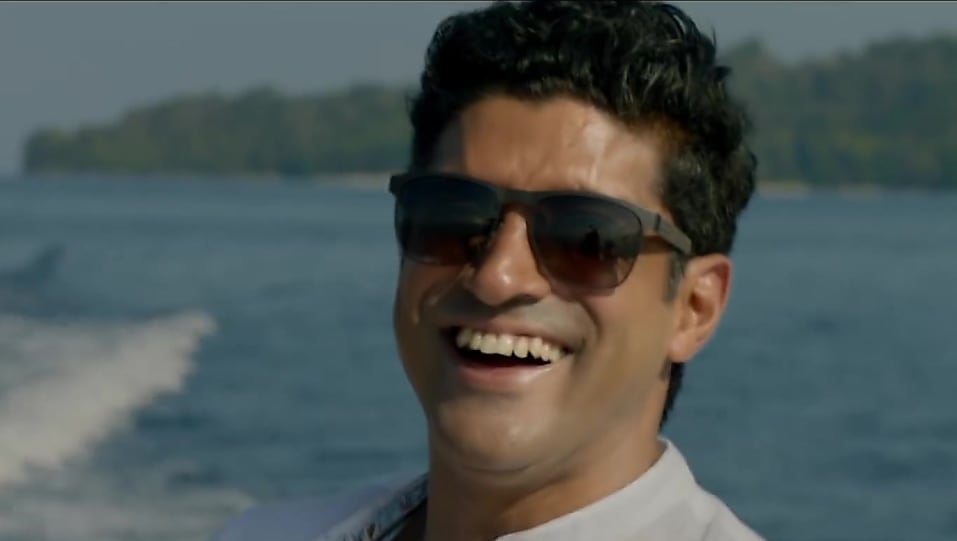 Get Farhan Akhtar Hair Hairstyle In The Sky Is Pink Pink Gulaabi