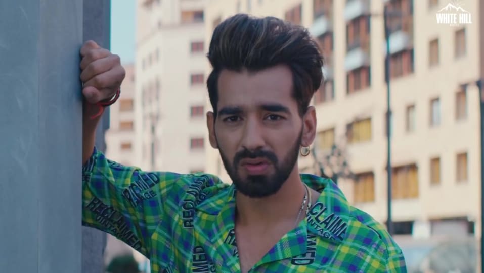 Celebrity Hairstyle Of Maninder Buttar From Tutt Chali Yaari Single 2020 Charmboard Real name is maninderjeet singh. casualshirts