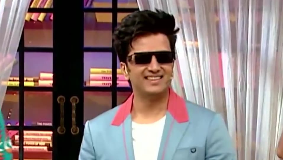 Actors Name Age Wiki Height Birth Place Career Details Laughter Session With Chunky And Akshay Promo The Kapil Sharma Shows 2019 Charmboard Comedian and host kapil sharma interacts with celebrity guests who make an appearance on the show to promote their. kapil sharma shows 2019 charmboard