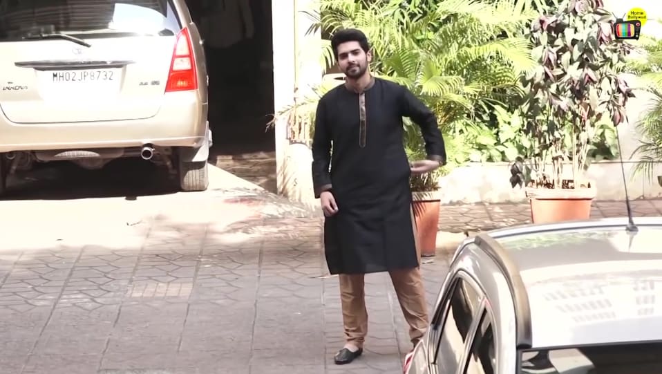 Social Buzz Armaan Malik Latest News Images Updates Posts Royal Wedding At Umaid Palace In Jodhpur Home Bollywud 2018 Charmboard Armaan malik with his family. royal wedding at umaid palace