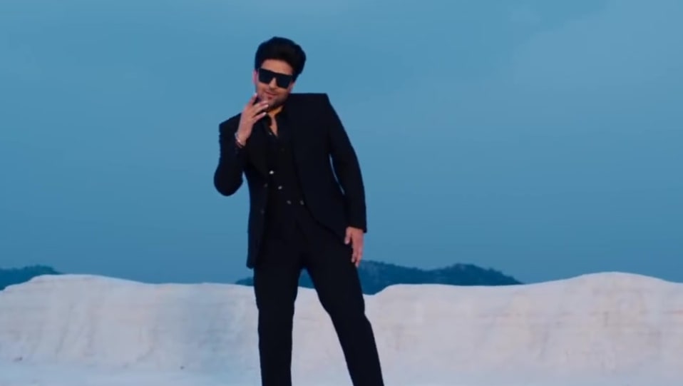 Guru Randhawa in Black Blazer Outfit