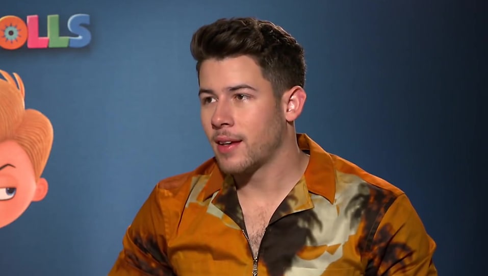 Get Nick Jonas Hair Hairstyle In E Red Carpet Award Shows Nick