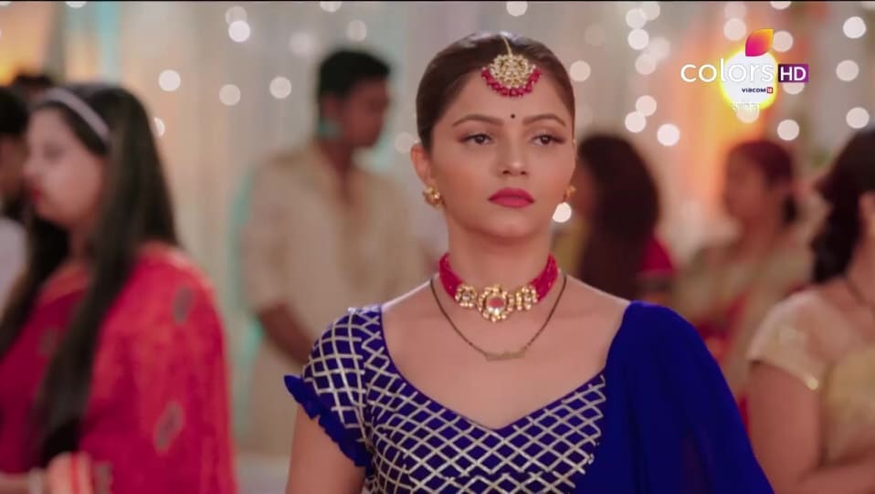Rubina Dilaik In Blue Saree Outfit Celebrity Clothing Charmboard Rubina dilaik on her rapport with rahul vaidya:. saree