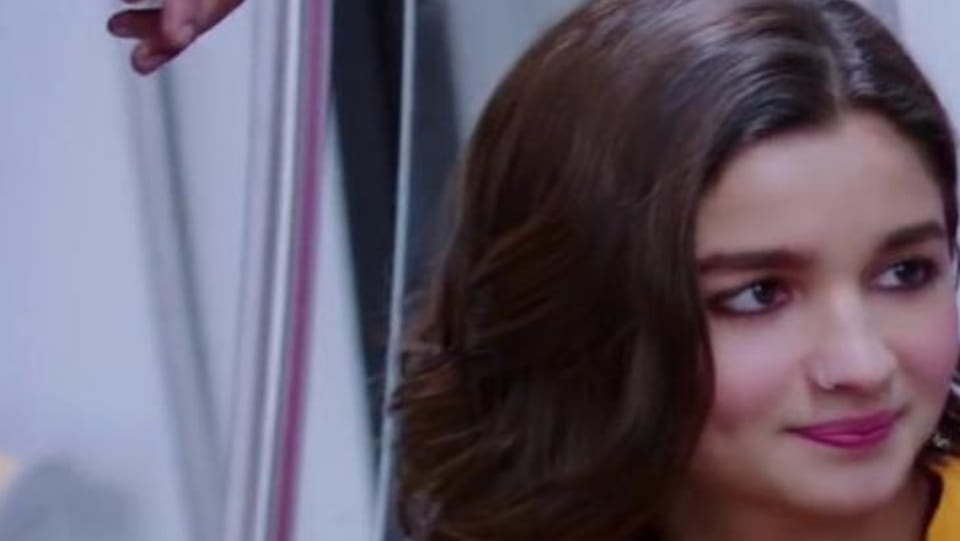 Alia Bhatt Celebrity Style In Humsafar Badrinath Ki Dulhania 2017 From Humsafar Charmboard Badrinath ki dulhania is an indian hindi roman. kurti