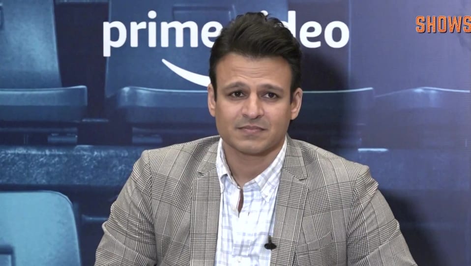 Vivek Oberoi Celebrity Style In Interview Showsha 2019 From Interview Charmboard From movies like 'saathiya' to 'masti' and not to forget 'shootout at lokhandwala', vivek oberoi has charmed us. charmboard