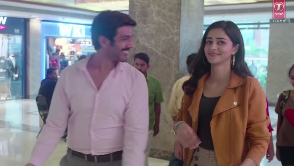 Ananya Panday In Brown Jacket Outfit Celebrity Clothing Charmboard Interestingly, the young beauty had bagged her second film, ' pati patni aur woh ' even before the release of her debut film. jacket