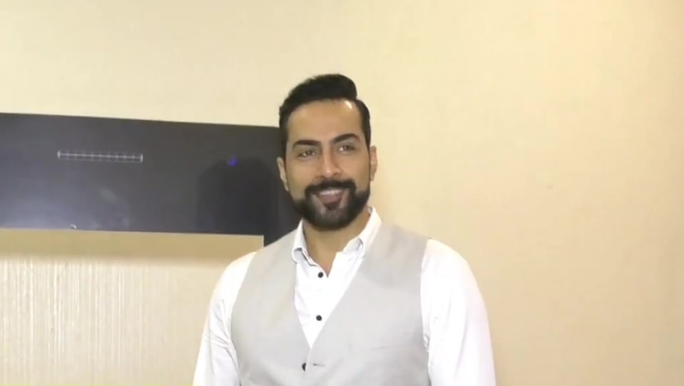 Sudhanshu Pandey Celebrity Style In Sudhanshu Niyati Joshi Ishani Sharma And Others At Launch Of Web Series Dance Bar And Inspiration Bollywood Royal 2019 From Sudhanshu Niyati Joshi Ishani Sharma And Dance bar is the new adult, suspense, and thriller web series by ullu original. waistcoat