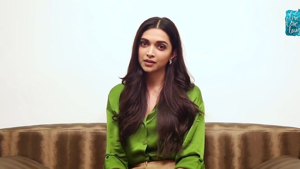 Get Deepika Padukone Long Wavy Center Part Hairstyle In The Live