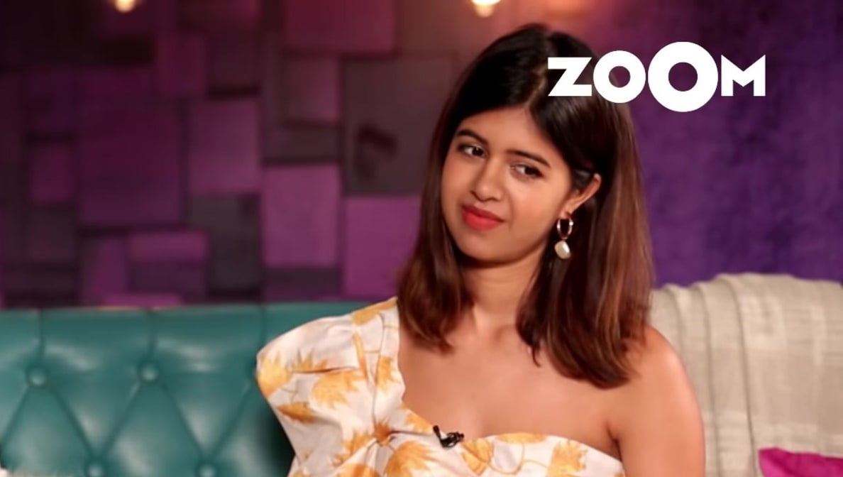 Sejal Kumar Celebrity Style In By Invite Only Zoom 2019 From By Invite Only Charmboard As a host of a zoom meeting, you can manually lower a participants hand yourself by going to the main participants list as above. zoom 2019 from by invite only