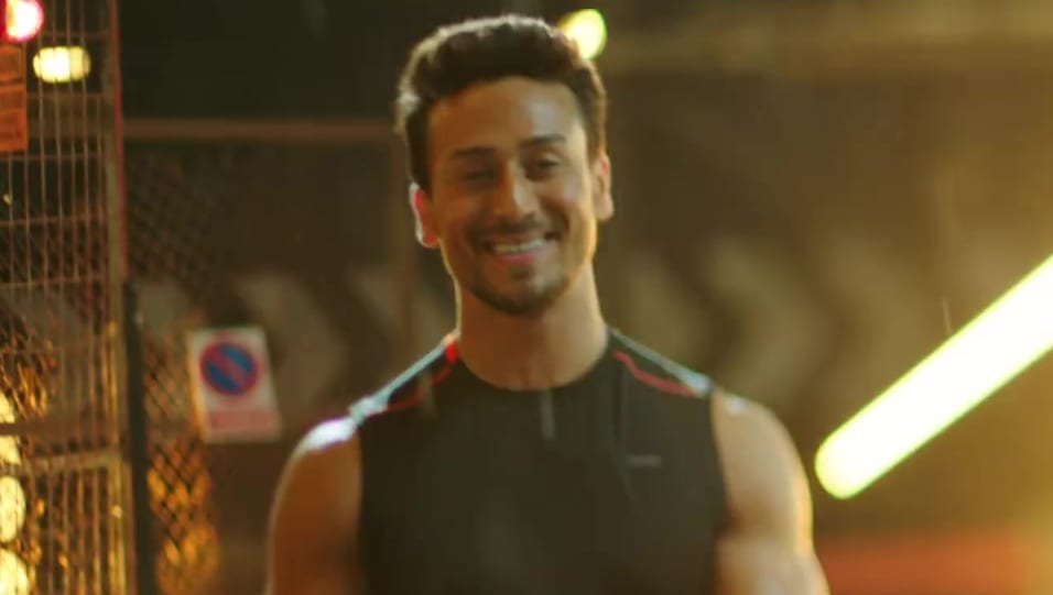 Tiger Shroff Celebrity Style In Ready To Move The Prowl Anthem 2018 From Ready To Move Charmboard Tiger feels it's the right time to open a gym for mma in india.