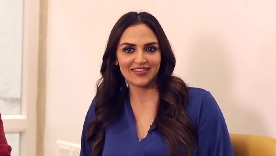 Actors Name Age Wiki Height Birth Place Career Details Looking At Dharmendra Hema Malini You See Age Is Not A Barrier Esha Deol Cakewalk Bollywood Hungama 2019 Charmboard Esha deol, a bollywood actress who entred into film industry with the movie 'koi mere dil se share this article and stay tuned for more such articles! charmboard