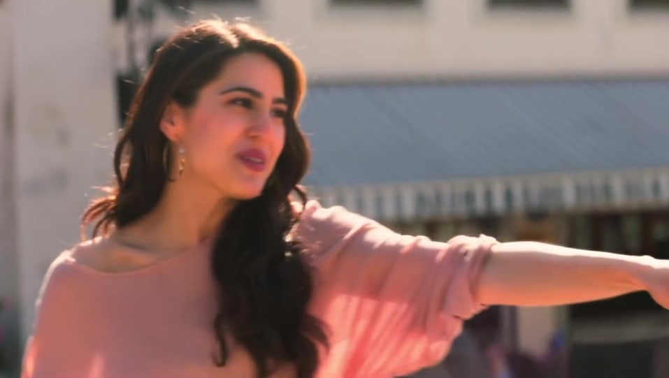 Sara Ali Khan Celebrity Style In Tere Bin Simmba 2018 From Tere Bin Charmboard Sara ali khan (pronounced saːɾa əˈli xaːn;