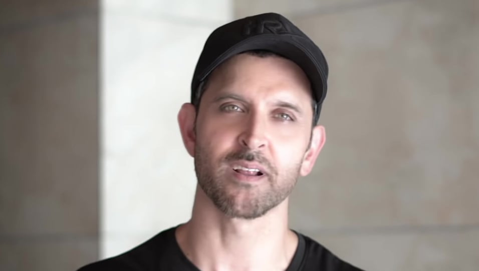 Hrithik Roshan Celebrity Style In Commercial Myntra 2020 From Commercial Charmboard There's a jazz club called bombay velvet where anushka sharma and raveena tandon will be shooting their portions.
