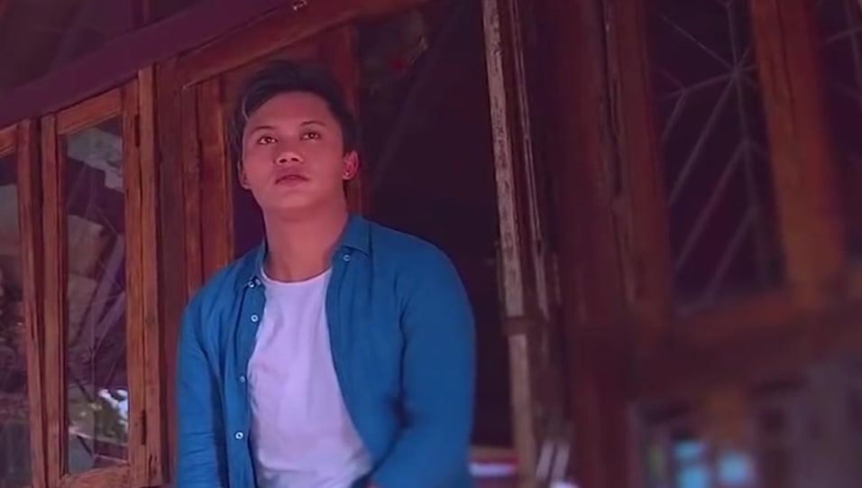 Rizky Febian In Blue Casualshirts Outfit Celebrity Clothing Charmboard