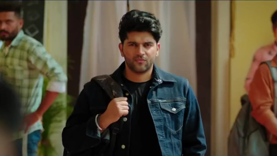 Guru Randhawa Celebrity Style In Black Single 2019 From Black Charmboard The cardboard cd jacket on offer are stylish and affordable to help you save money while. jacket