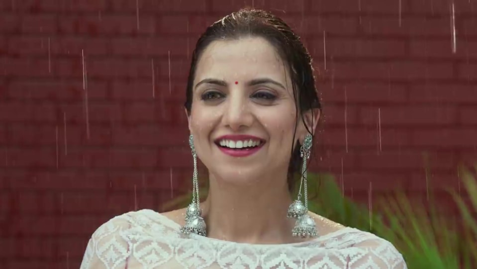 Actors Name Age Wiki Height Birth Place Career Details Naukar Vahuti Da Single 2019 Charmboard Her age as in 2018 is 35 years old. charmboard