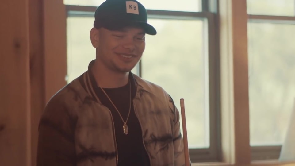 Kane Brown In Black Jeans Outfit Celebrity Clothing Charmboard