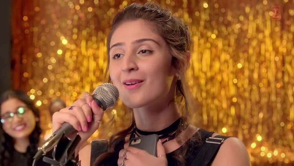 Dhvani Bhanushali Celebrity Style In Vaaste Song Single 2019 From Vaaste Song Charmboard The music of the new hindi song is given by tanishk bagchi while lyrics penned by arafat mehmood and video is directed by radhika rao, vinay sapru. dungarees