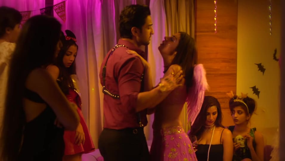 Pearl V Puri Celebrity Style In Teri Aankhon Mein Single 2020 From Teri Aankhon Mein Charmboard Love is missing someone whenever you're apart, but some how feeling warm inside because you're close in heart. casualshirts