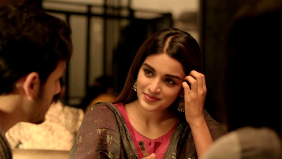 Celebrity Hairstyle Of Nidhhi Agerwal From Hey Nenila Mr Majnu 2019 Charmboard Two days before the release of mr majnu last week, nidhhi when she went to the theatres on the day mr majnu released, she found people laughing aloud at the scenes played out on the child named konda babu. kurta