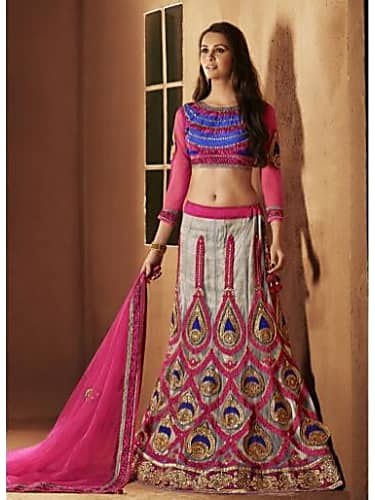 Kalki Koechlin Celebrity Style In Dilliwaali Girlfriend Yeh Jawaani Hai Deewani 2013 From Dilliwaali Girlfriend Charmboard Deepika padukone, ranbir kapoor, aditya roy kapoor. lehengacholi