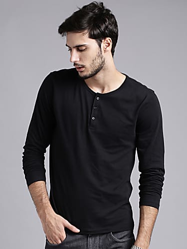Shahid Kapoor In Black Tees Outfit Celebrity Clothing Charmboard Click on the moon icon to continue. tees