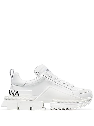 Prabhas Jewellery Accessories From Psycho Saiyaan Saaho 2019 Celebrity Jewellery Charmboard #sahoo #prabhas #teaser #telugumovie #shraddhakapoor #tollywood. tees