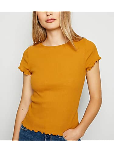 Shraddha Kapoor Celebrity Style In Official Trailer Chhichhore 2019 From Official Trailer Charmboard Watch in hd download in hd.