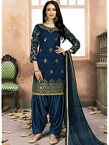 Tanu Grewal Celebrity Style In Shadow Single 2019 From Shadow Charmboard Tanu grewal, born and raised in vancouver, bc, is an actress and model. ethnicbottomwear