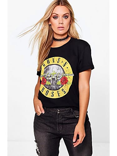 Kareena Kapoor Khan Black T-shirt and Blue Jeans look ...