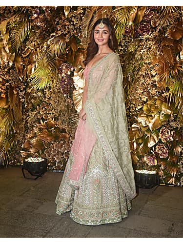 alia bhatt green banarasi lehenga