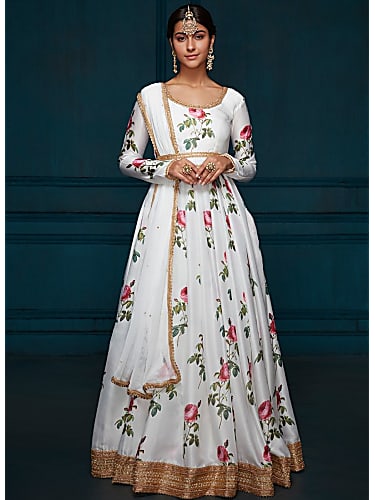 Sargun Kaur Luthra Celebrity Style In Yeh Hai Chahatein Starplus 2020 From Starplus Charmboard Star plus tv serial yeh hai chahatein upcoming story will see rudraksh, prisha, and ahana's fight against mahima. chandbali