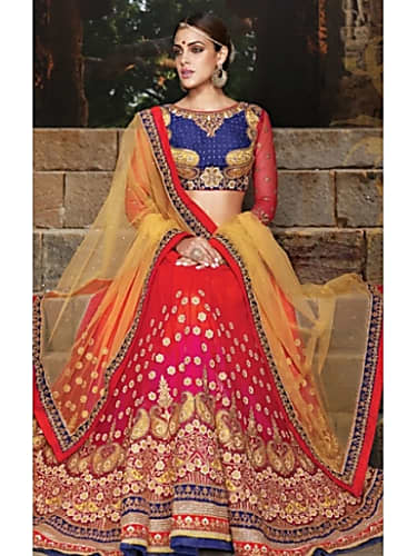 Alia Bhatt Celebrity Style In Badrinath Ki Dulhania Official Trailer 2017 From Official Trailer Charmboard Published on feb 14, 2017 presenting the audio song of roke na ruke naina from new hindi movie badrinath ki dulhania starring varun dhawan, alia bhatt.