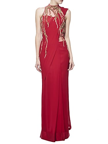 Sushmita Sen Celebrity Style In Gori Gori Main Hoon Na 2011 From Gori Gori Charmboard The actress will sport sushmita's main hoon na glam look and pose as a professor. sareegown