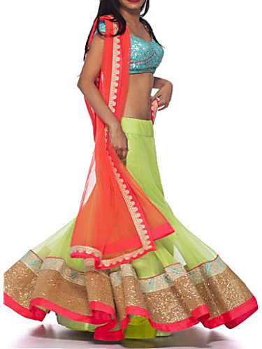 Alia Bhatt In Brown Lehengacholi Outfit Celebrity Clothing Charmboard The film stars varun dhawan as humpty sharma, alia bhatt as kavya pratap singh. lehengacholi