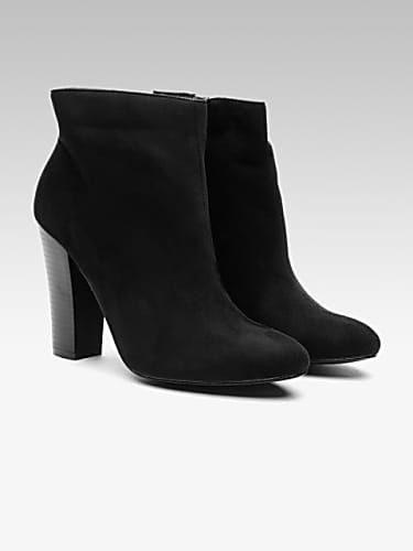 Warina Hussain Celebrity Style In Akh Lad Jaave Single 2018 From Akh Lad Jaave Charmboard This is akh lad jaave dance _ loveyatri _ badshah _ deep brar choreography by esha begum jan on vimeo, the home for high quality videos and the people… akh lad jaave dance _ loveyatri _ badshah _ deep brar choreography. dress